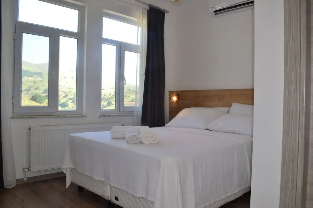 Standard Cift Kisilik Oda, Balkon, Şehir Manzaralı