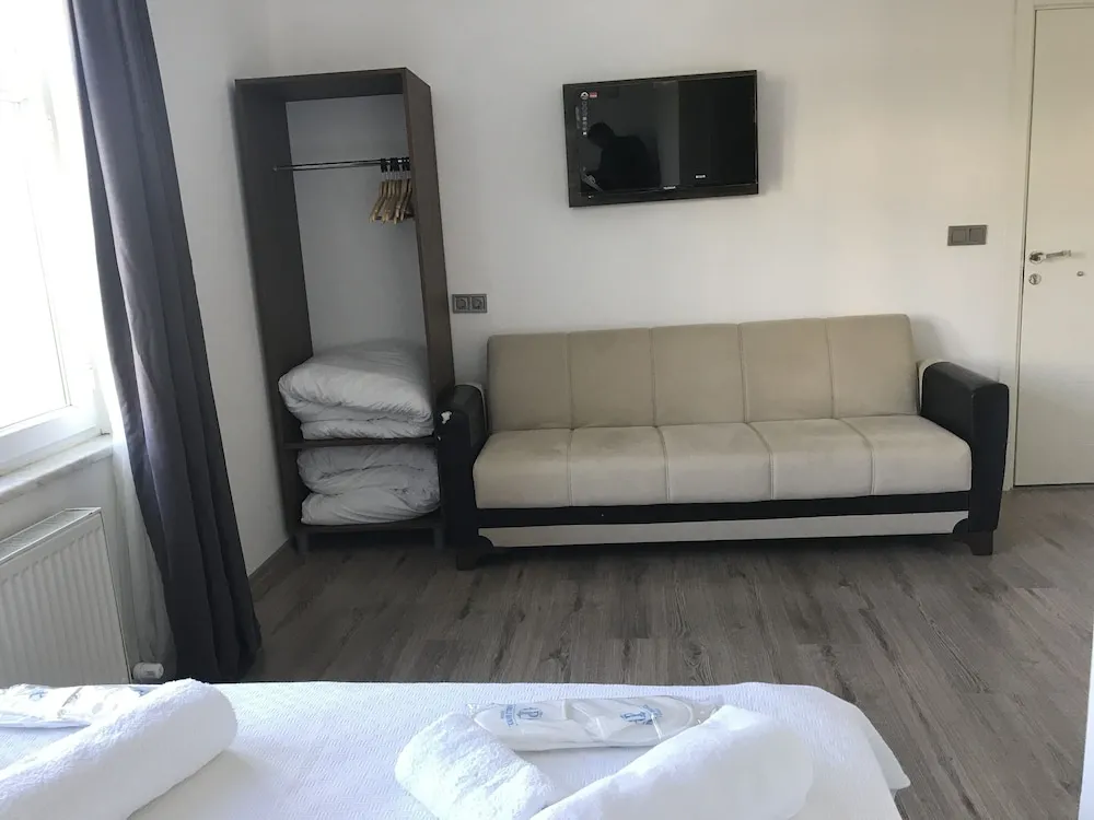 Üç Kişilik Oda, Bahçe Manzaralı, Zemin Kat