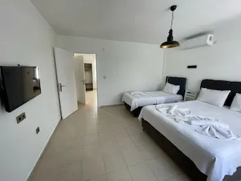 Parli Hotel