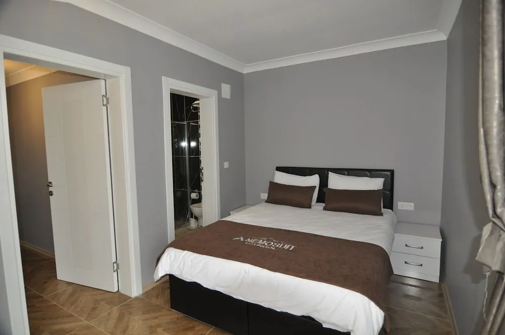 Standard Apart Daire, 2 Yatak Odası, Göl Manzaralı