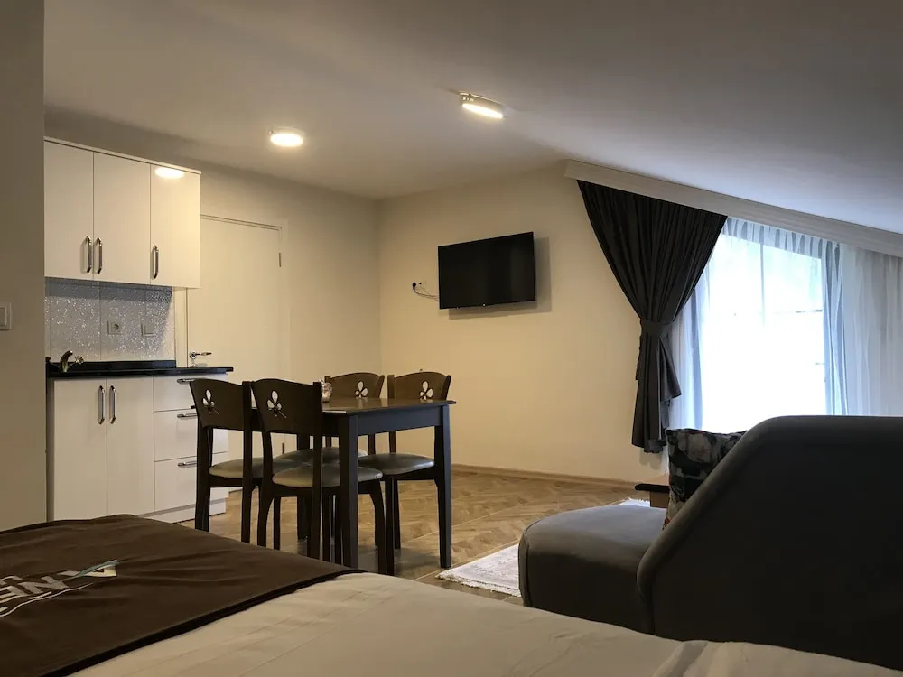 Standard Apart Daire, 2 Yatak Odası, Göl Manzaralı