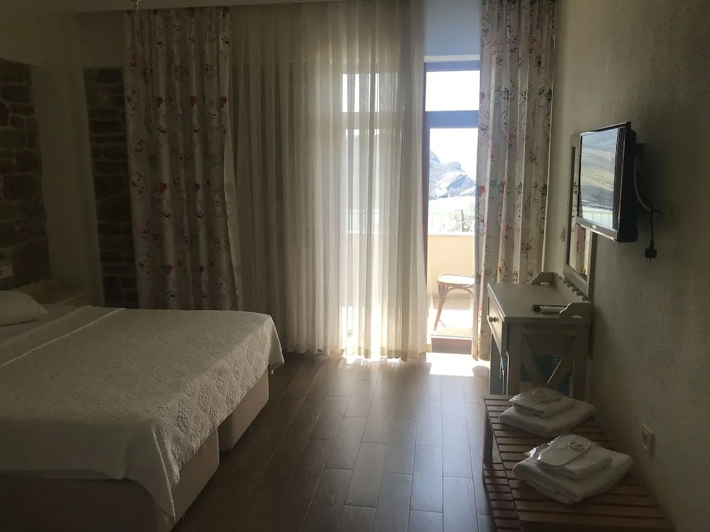 Deluxe Üç Kişilik Oda, Balkon/Veranda, Deniz Manzaralı
