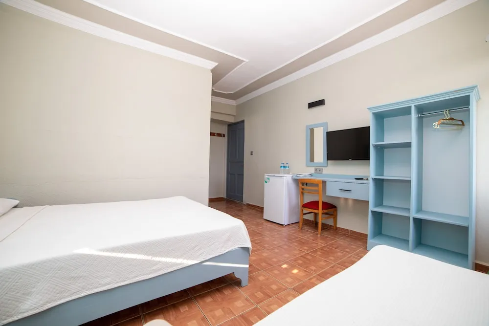 Standard Üç Kişilik Oda, Balkon/Veranda, Deniz Manzaralı