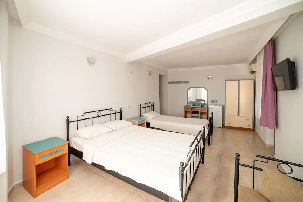 Standard Üç Kişilik Oda, Balkon/Veranda, Deniz Manzaralı