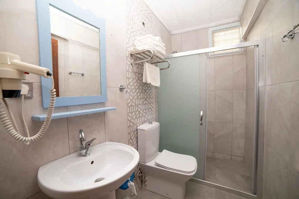Standard Üç Kişilik Oda, Balkon/Veranda, Deniz Manzaralı