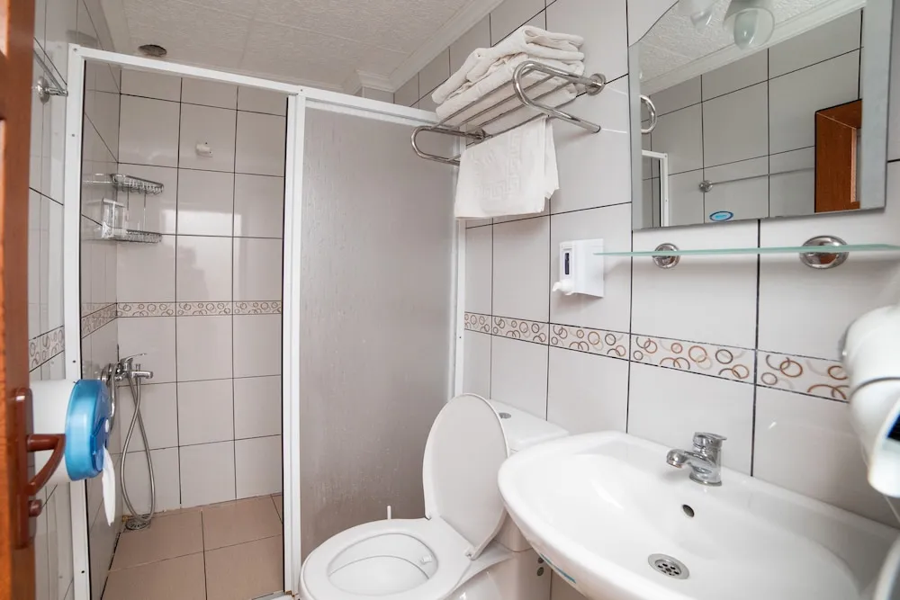 Standard Üç Kişilik Oda, Balkon/Veranda, Şehir Manzaralı
