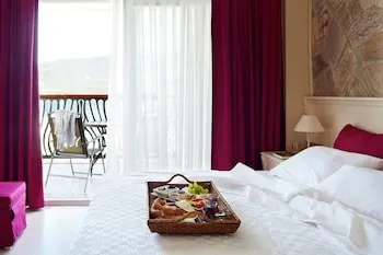 Mi Casa Beach Hotel
