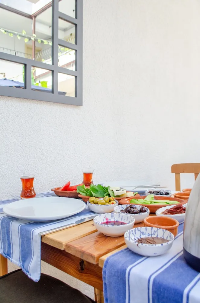 Grand Tek Büyük Yataklı Oda