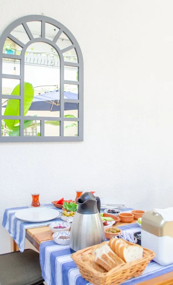 Grand Tek Büyük Yataklı Oda