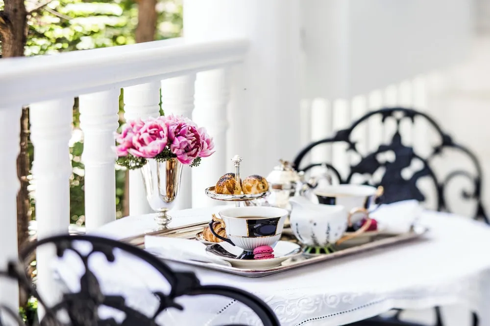 Classic Tek Büyük Yataklı Oda, Balkon, Bahçe Manzaralı