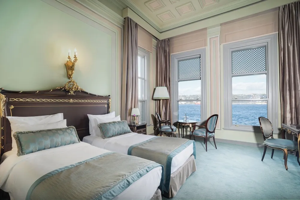 Deluxe Tek Büyük veya İki Ayrı Yataklı Oda, Deniz Manzaralı