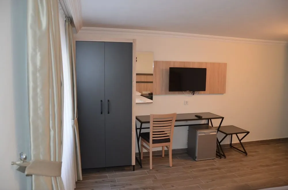 Deluxe Üç Kişilik Oda