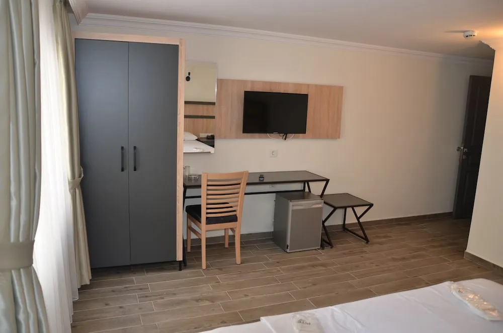 Deluxe Tek Büyük veya İki Ayrı Yataklı Oda, Şehir Manzaralı