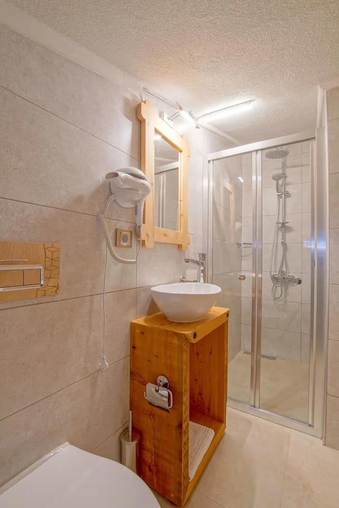 Deluxe Tek Büyük Yataklı Oda, Teras