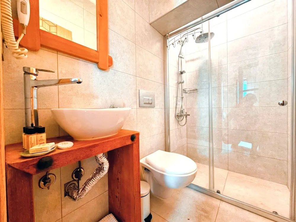 Deluxe Tek Büyük Yataklı Oda, Teras