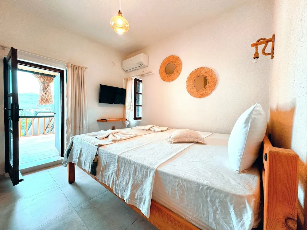 Deluxe Tek Büyük Yataklı Oda, Teras