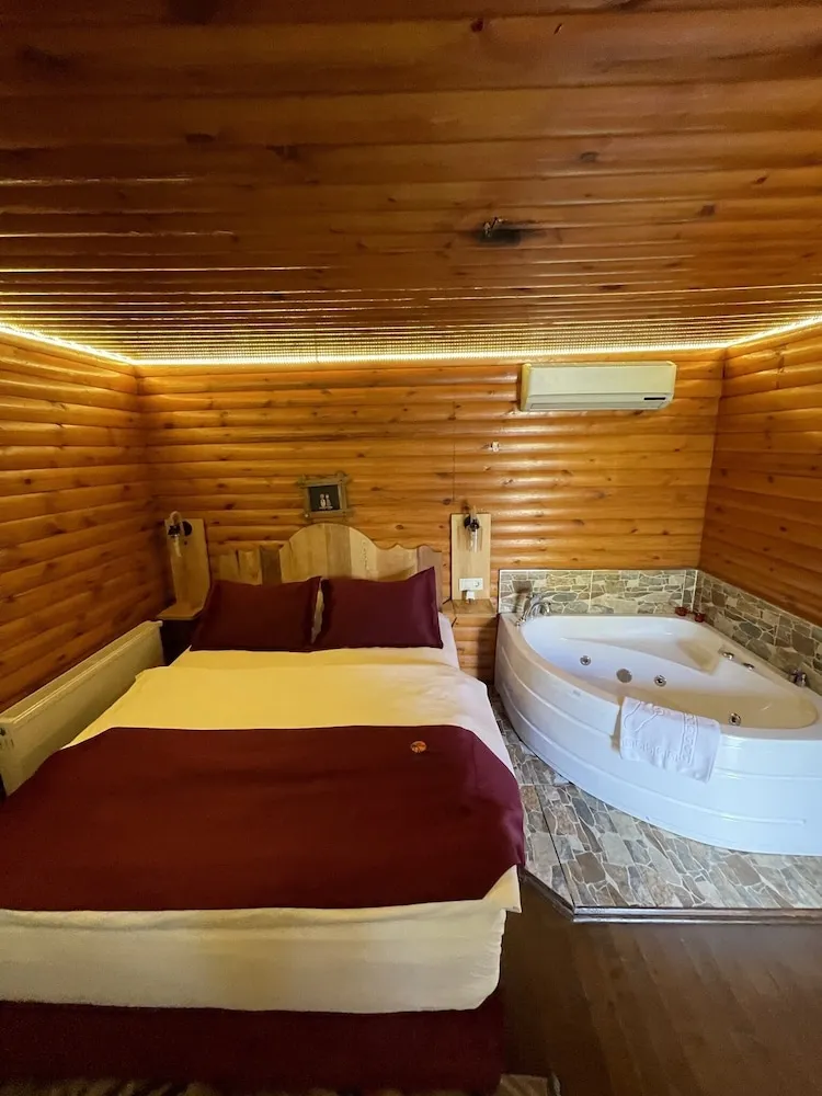 Jacuzzi Bungalow ( 2 person )