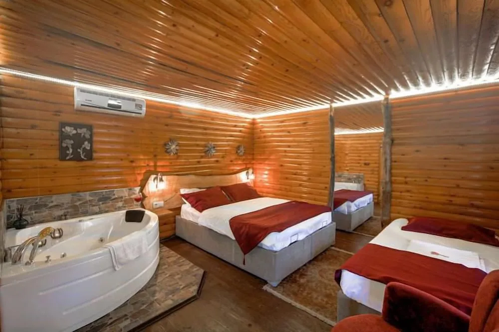 Jacuzzi Bungalow ( 2 person )