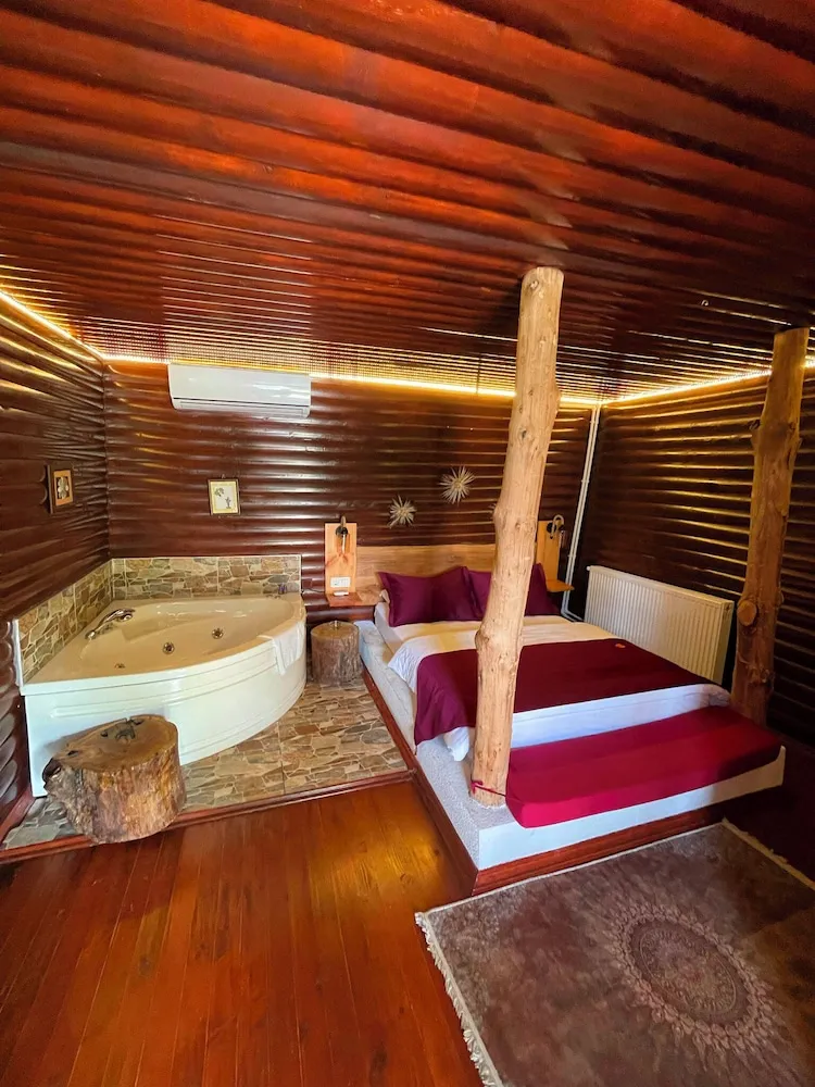 Jacuzzi Bungalow ( 2 person )