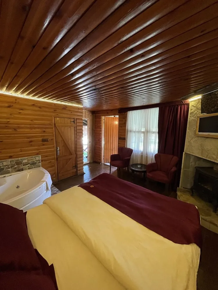 Jacuzzi Bungalow ( 2 person )