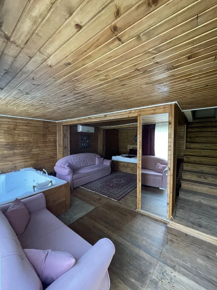Grand Villa