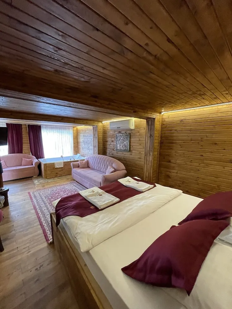 Grand Villa