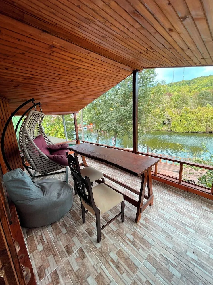 Grand Villa