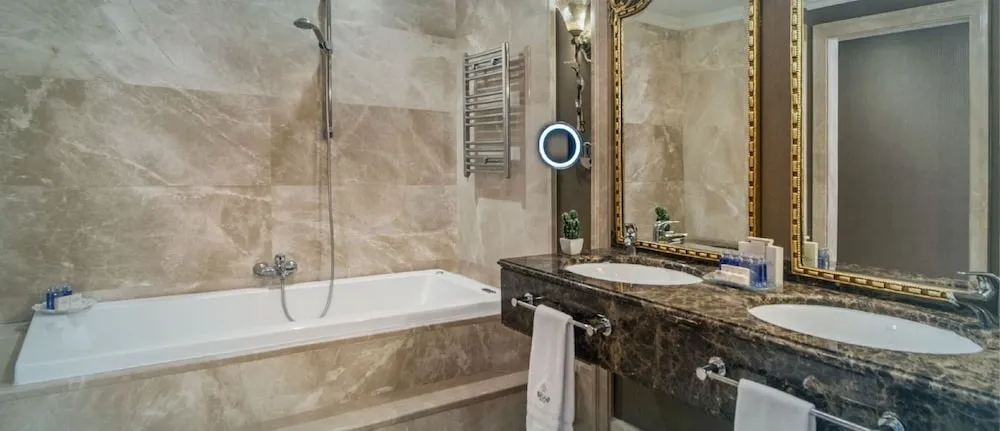 Presidential Suite with King Size Bed