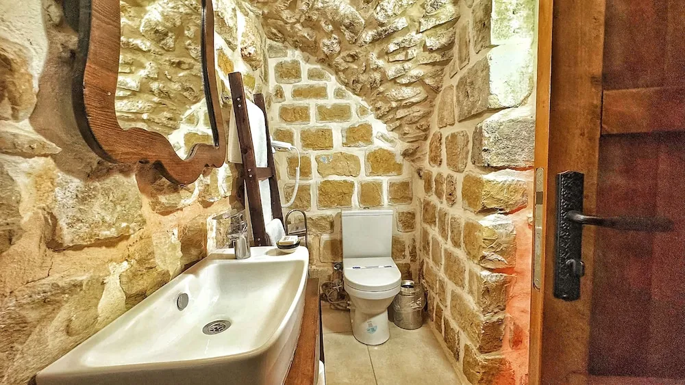 Comfort Oda, Birden Çok Yatak, Avlu Manzaralı