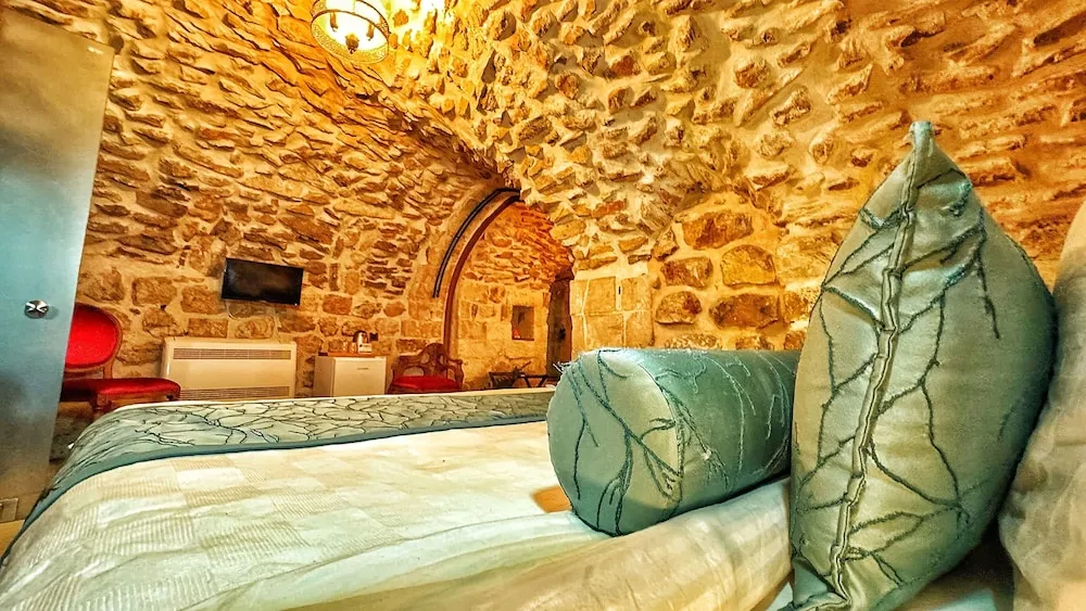Comfort Oda, Birden Çok Yatak, Avlu Manzaralı