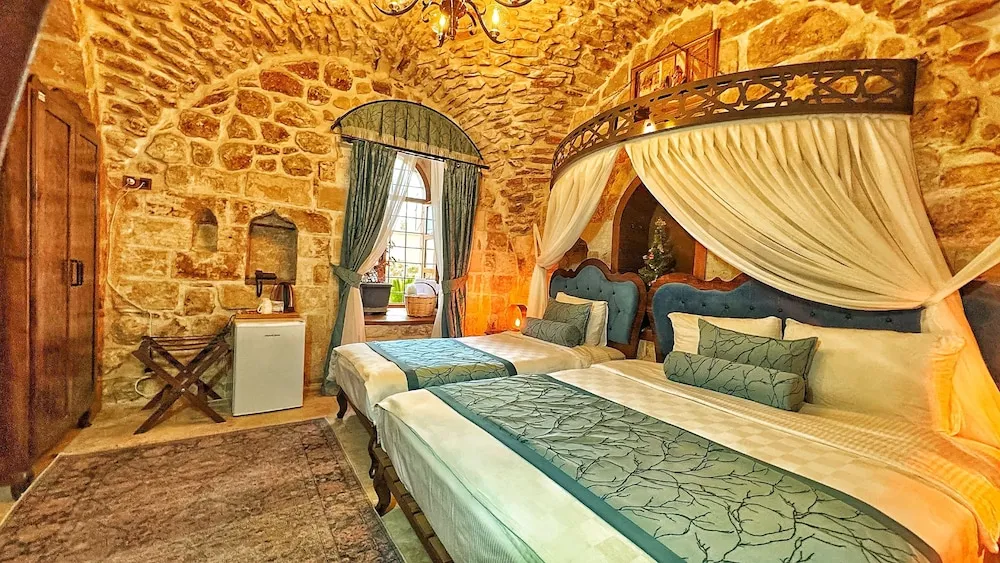 Comfort Oda, Birden Çok Yatak, Avlu Manzaralı