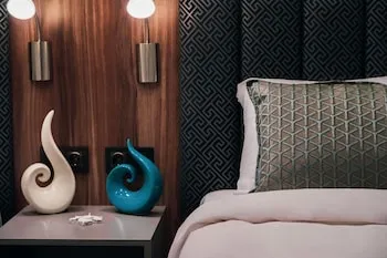 No25 Suites