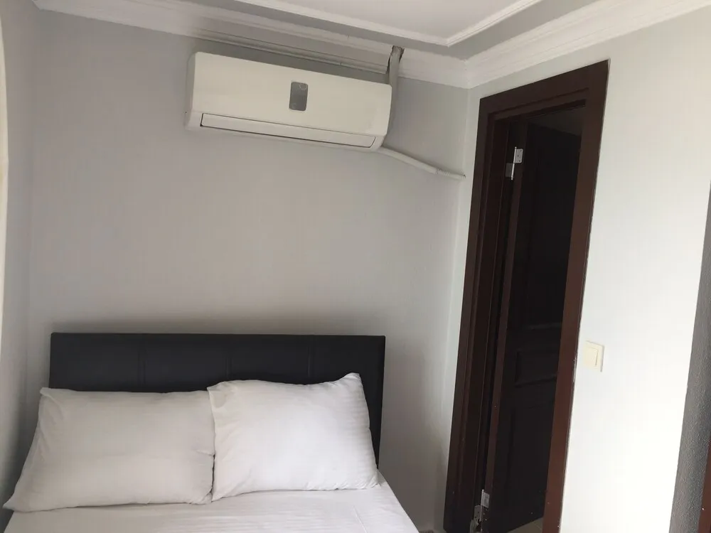 Comfort Tek Büyük Yataklı Oda