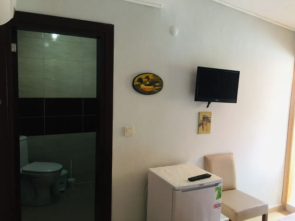 Comfort Tek Büyük Yataklı Oda