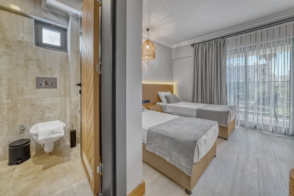 Tek Büyük veya İki Ayrı Yataklı Oda