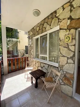 Yedi (7) Boutique Hotel