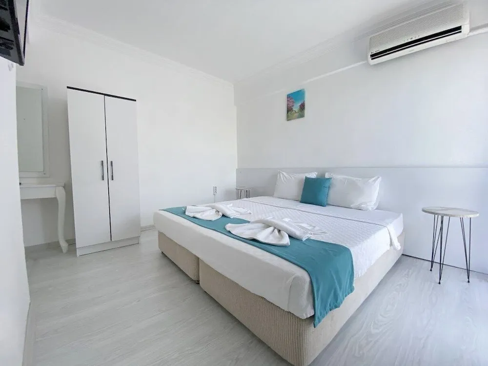Standard Tek Büyük Yataklı Oda, Şehir Manzaralı