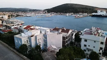 Minerva Port Hotel