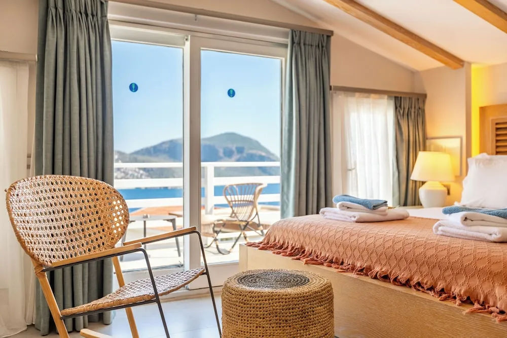 Penthouse Room, Jetted Tub, Sea View
