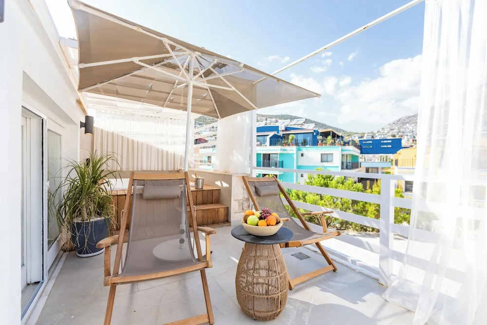 Penthouse Room, Jetted Tub, Sea View