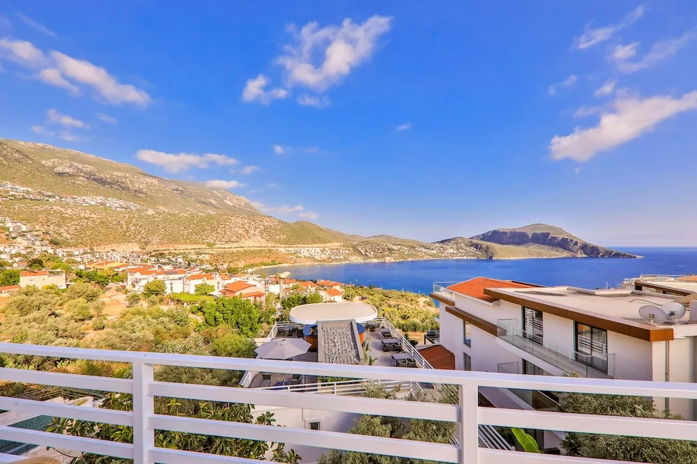 Penthouse Room, Jetted Tub, Sea View