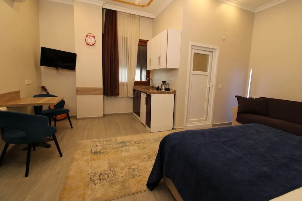 Quad Room