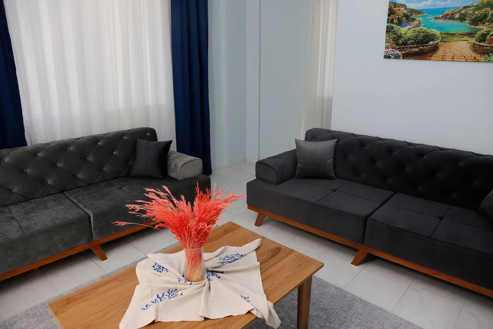 1+1 Havuzlu Manzarali Daire / Apartment