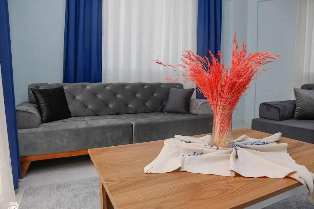 1+1 Havuzlu Manzarali Daire / Apartment