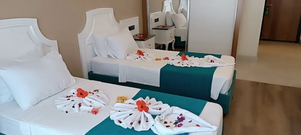 Economy Süit, Sigara İçilmez, Denize Bakan