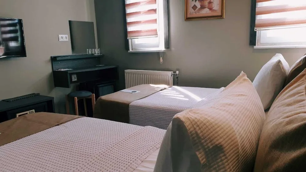 Deluxe Üç Kişilik Oda