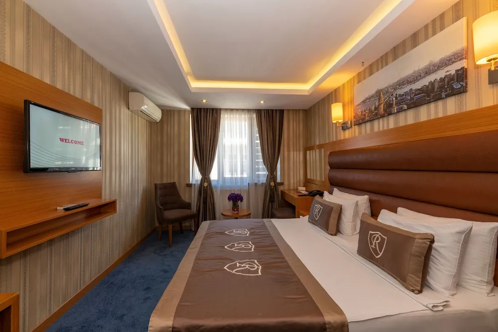 Standard Tek Büyük veya İki Ayrı Yataklı Oda