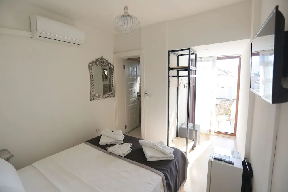 1.Kat Balkonlu Bahce Manzarali