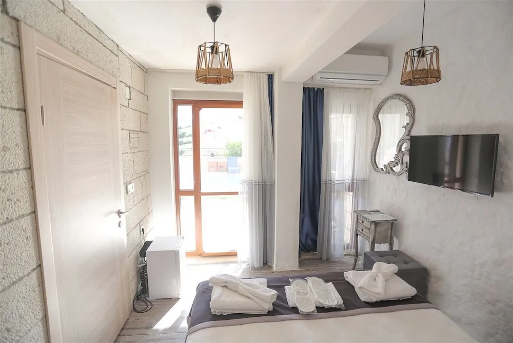 Havuz Basi Elite Oda