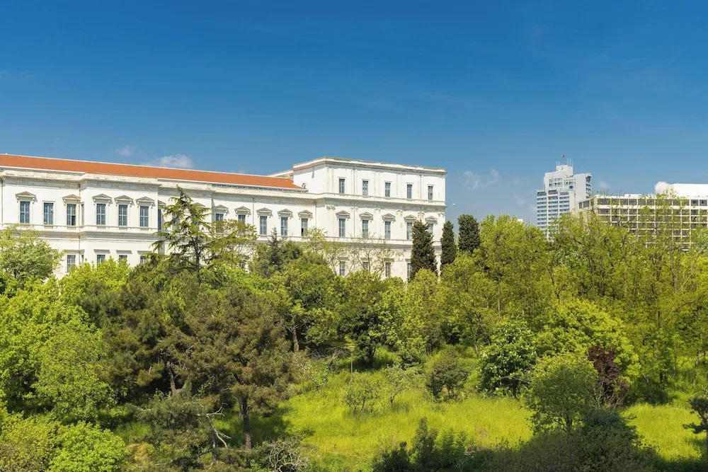 Oda, 1 En Büyük (King) Boy Yatak, Park Manzaralı
